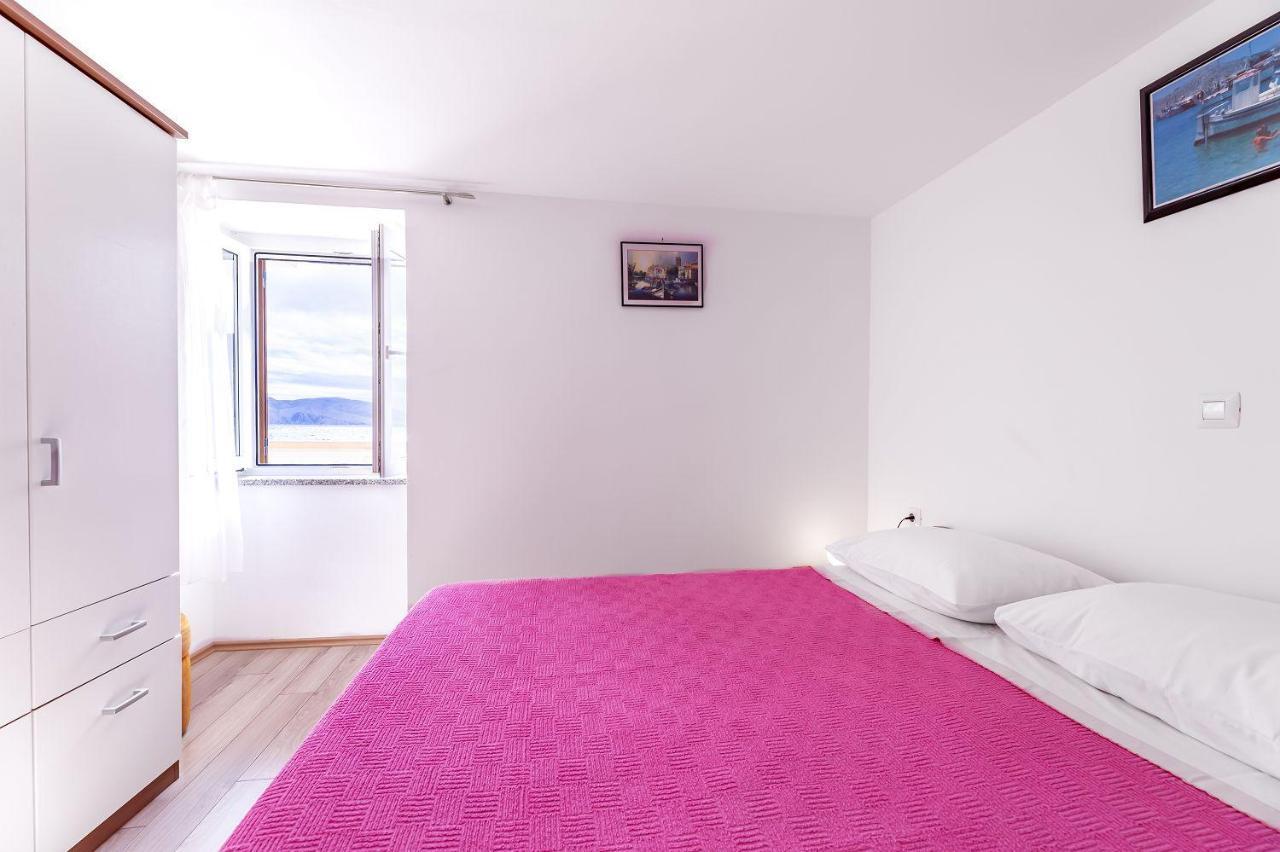 Erste Reihe Zum Meer Baška Esterno foto